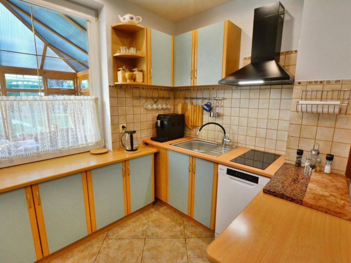 Holiday House With Sauna And Garden, Jaros Awiec 야로수아비크 외부 사진